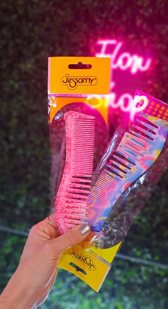 PEINE FLOREADO CON ONDA COD 1229 JESSAMY